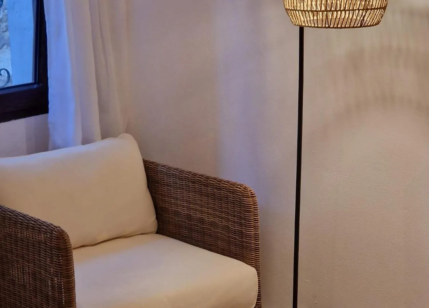 Habitacion Amplia Y Tranquila Con Bano Privado En Piso Compartido Malaga 0*,  Spain