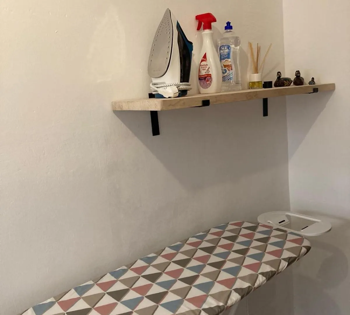 Apartment Habitacion Amplia Y Tranquila Con Bano Privado En Piso Compartido Malaga Spain